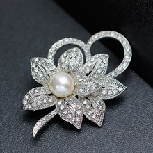 OneckOha Fashion Jewelry Simulated Pearl Brooch Pin Rhinestone Flower Brooches Garment Accessories 2024 - buy cheap