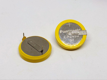 100 unids/lote batería Original para Panasonic CR2450 pila de botón pies de soldadura moneda 3V 180 grados 2 pies soldadura Pins baterías de reloj 2024 - compra barato