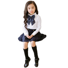 Детские школьные комплекты одежды костюм для начальной школы японская Корейская школьная форма белая рубашка для мальчиков и девочек + галстук с юбкой темно-синего цвета 2024 - купить недорого