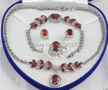Комплект женских украшений из ожерелья, браслета, серег и кольца 2024 - купить недорого