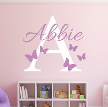 Adesivo de parede de borboleta com nome personalizado, decalque personalizado de parede para quartos de bebês, decoração de quarto de bebê, arte em vinil 2024 - compre barato