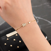 Pulseira feminina com cristais, pulseira da moda, dourada, luxuosa, acessórios de joias, pingente de flecha 2024 - compre barato