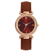Роскошные женские часы-браслет, модные женские модельные часы с кожаным ремешком, аналоговые кварцевые наручные часы 2024 - купить недорого