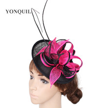 17 colores nuevo diseño pluma de avestruz pluma fascinator sombrero señoras boda sombrero para damas de Sinamay sombreros para las mujeres elegantes ocasión Show 2024 - compra barato