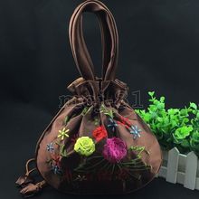 Nova Moda das Mulheres Café Bordar "Floral" Bolsa De Seda Saco Bolsa de Moedas 2024 - compre barato