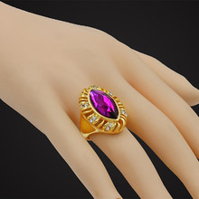 Заполненный большой размер Ретро Корона большие кольца для мужчин и женщин ювелирные изделия Розовый австрийский кристалл кольцо бренд Роскошные ювелирные изделия оптом 2024 - купить недорого