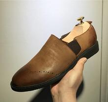 Estilo britânico Homens Preguiçosos para Handmde couro Real dos homens do salto Liso Moda Mans Quentes Sapatos de Negócios Formais 2018 2024 - compre barato