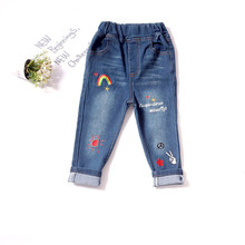 Джинсы для маленьких мальчиков и девочек с радужной вышивкой, мягкие джинсовые штаны для новорожденных девочек, осень 2018 2024 - купить недорого
