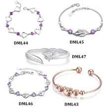 2016 New Bracelet Women Fashion Crystal Rhinestone Bracelets With Heart Girls Accessories Trendy Cheap Jewelry Wholesale DML 2024 - buy cheap