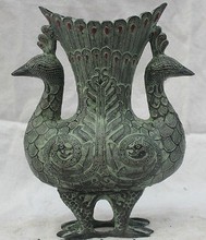 Изысканная китайская Архаическая народная бронзовая ваза для бутылок с двумя павлинами. 2024 - купить недорого
