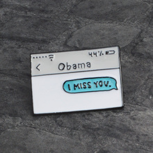 Chat box-pin esmaltado con mensaje de texto de barbarack, insignia de icono de amigos, botón de solapa para regalo 2024 - compra barato