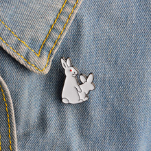 Conejos blancos broche mal Animal esmalte hebilla de Metal Pin para camisa de abrigo de chaqueta Pin para solapa de cuello insignia regalo de la joyería 2024 - compra barato