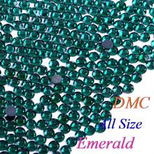 Стеклянные кристаллы DMC изумруд SS6 SS10 SS16 SS20 SS30 разных размеров, стразы горячей фиксации, блестящие стразы для самостоятельной сборки одежды с клеем 2024 - купить недорого