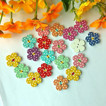 Botões decorativos de madeira 50 peças, 2 buracos flores botões roupas de costura acessórios de scrapbooking material artesanato 2024 - compre barato