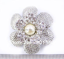 Fashionable brooches Crystal flower brooch pin  Alloy rhinestone brooches with pearl BH04587 2024 - buy cheap