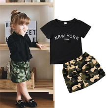 Комплект детской одежды из 2 предметов; футболка для маленьких девочек; топы; камуфляжная юбка; летний костюм 2024 - купить недорого