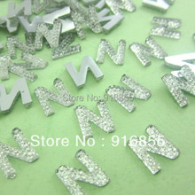 Contas de resina strass para decoração diy, contas em forma de alfabeto com costas lisas e letras da moda 24 tamanhos 14*11mm 2024 - compre barato