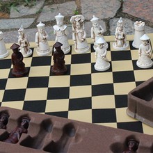 Tabuleiro de resina antigo com figura de xadrez, figura grande de couro com peças de jogo xadrez para aniversário de natal, presente de adulto e infantil 2024 - compre barato