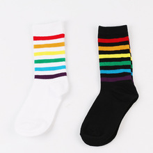Calcetines de algodón con estampado divertido para mujer, calcetín de rayas del arco iris, colorido, Harajuku, informal, con ventilación, color blanco y negro, para Otoño e Invierno 2024 - compra barato