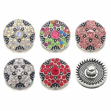 Оптовая продажа металлических кнопок Стразы w202 цветок Diy Ювелирные изделия Подходит для 18 мм кнопки ожерелья/браслеты для женщин 2024 - купить недорого