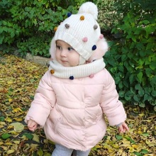Bonés de inverno infantis com pompom e lenço, conjunto para meninos e meninas, chapéu para bebês com pompom colorido 2024 - compre barato