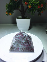 Cura vermelha rara natural da pirâmide do cristal de quartzo da turmalina de 40mm 2024 - compre barato