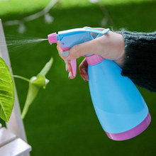 Портативная выдавливаемая растительная Цветочная бутылка-распылитель поливочный распылитель ручная заливка садовая поливочная бутылка для орошения 2024 - купить недорого