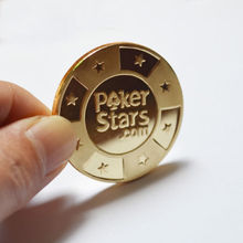 Frete Grátis 2 pçs/lote, Banhado A Ouro Moeda de Poker Cards Protector-Estrelas do Poker 2024 - compre barato