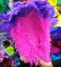 Plumas de avestruz bicolores para decoraciones de boda, plumas de poste grande, 55-60cm, 50-55cm, 60-65cm, 70-75cm, 50 unids/lote 2024 - compra barato