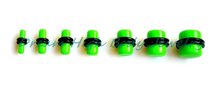 Kit de alongamento de orelha com plug acrílico de cor verde, conjunto de piercing corporal simples, túnel de lóbulo, expansor de orelha para mulheres, venda por atacado 2024 - compre barato