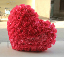 Travesseiro em forma de coração, almofada de cadeira de pelúcia fashion com rosas, almofada para segurar sofá, brinquedos de pelúcia 2024 - compre barato