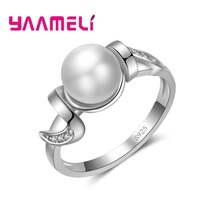 Кольцо женское из серебра 925 пробы с натуральным жемчугом 2024 - купить недорого