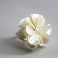qn19011801 Free Shipping Pearl Flower Napkin Ring Wedding Holiday Decoration , Wholesale Napkin Holder 12 Pcs 2023 - buy cheap