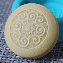 Classical Flower Round Soap Mold Cake Mold Candle Wax Aromatherapy Gypsum Silicone Mold 2024 - buy cheap