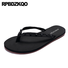 Sandalias Para Hombre 2018 Verano Al Aire Libre Zapatos Remache Hombres Ponerse Moda Negro Plano Chanclas Diapositivas Zapatillas Semental Diseñador Punta Abierta 2024 - compra barato