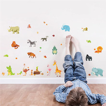 Животные джунглей наклейки на стену для детской комнаты сафари для детской комнаты домашний декор плакат обезьяна наклейки на стены Diy обои пилинг и палка 2024 - купить недорого
