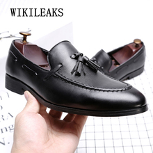 Zapatos informales de cuero con borlas para hombre, mocasines sin cordones Oxford, calzado Formal italiano de lujo para boda 2024 - compra barato