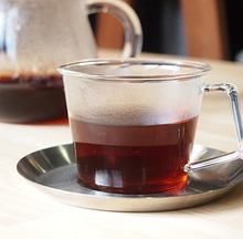 Японская креативная кофейная чашка и блюдце Простой Прозрачный термостойкий стеклянный черный чайный набор с кофейным набором из нержавеющей стали 2024 - купить недорого
