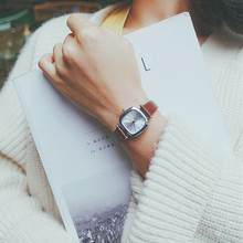 Moda feminina simples relógio quadrado dial design feminino relógios de quartzo transporte da gota do vintage couro feminino relógio de senhoras 2024 - compre barato
