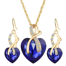 Элегантный комплект украшений, женское свадебное ожерелье и серьги с кубическим цирконием в форме сердца 2024 - купить недорого