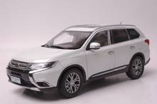 1:18 литая модель для Mitsubishi Outlander 2017, Белый внедорожник из сплава, игрушечный автомобиль, миниатюрная коллекция 2024 - купить недорого