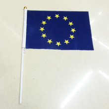 10 unidades/paquete de la pequeña bandera de la UE 14*21CM bandera de la Unión Europea la bandera nacional de mano con asta bandera para agitar con la mano 2024 - compra barato