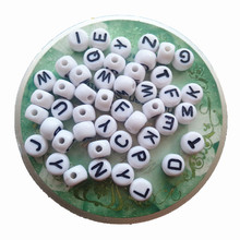 New Arrival 3000PCS/Lot 5*7MM Flat Round Coin Acrylic Letter Beads Assorted A-Z White with Black Printing Plastic Alphabet Beads 2024 - buy cheap