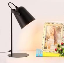 Lámparas de escritorio creativas de estilo nórdico pintadas de art deco moderno, lámpara de mesa LED E27 de 220V para oficina, lectura, cabecera, hogar, dormitorio y estudio 2024 - compra barato