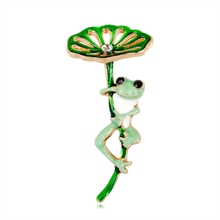 Frog Brooch Green Fashion For Clothing Backpack Pin Creative Corsage Badge Icons stick for women 2024 - buy cheap