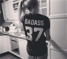 Футболка BADASS 37 женская, летняя, стильная, модная одежда 2024 - купить недорого