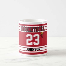 Nome personalizado bola número vermelho escuro & branco caneca de café de basquete 11 oz engraçado e original presente para amigos e crianças 2024 - compre barato