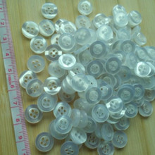 500 Uds., 11 mm botón blanco redondo transparente 4 agujeros botones de ropa para camisa 2024 - compra barato