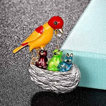 Broches de pájaros esmaltados de colores para hombre y mujer, joyería llamativa, broche de dibujos animados, ramo, accesorio para sombreros 2024 - compra barato