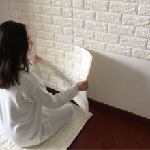 2017 новые белые 3D современный дизайн кирпичная стена Бумага Roll Винил покрытия стен Бумага Гостиная столовая магазине фон 2024 - купить недорого